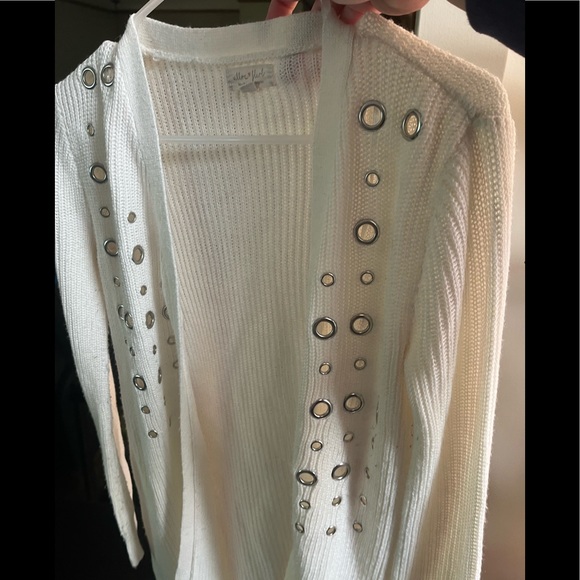 SMALL OFF WHITE NEW YORK ULTRA FLIRT WHITE CARDIGAN OBO NO FLAWS - Picture 2 of 4